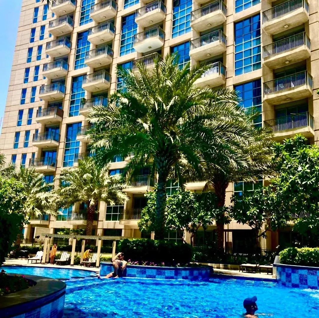 Exceptional Master Room - Near And Overlooking Burj Khalifa - Host Has Access To Living Space Dubai United Arab Emirates